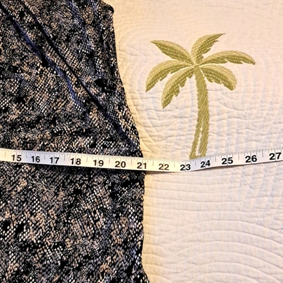 Wrinkle-Free Top - Picture 10 of 15